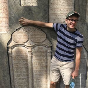 Meet your Posher, Mark